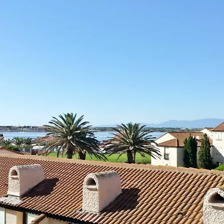 Apartment Sunny 3-bedroom Vacation In With 2 Sun Terraces, *